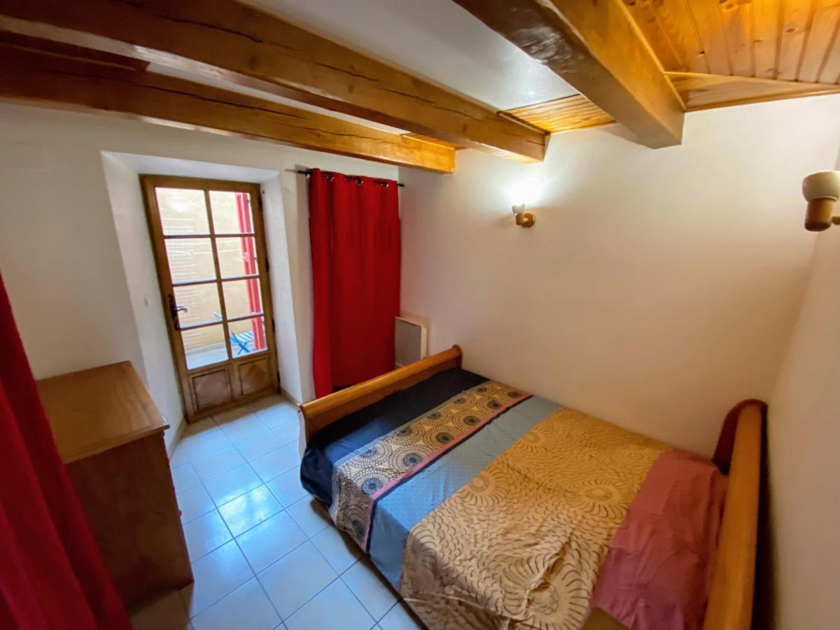 Appartement 4 Pers Plein Centre Ville, Wifi, Balcon Laragne-Monteglin Bagian luar foto